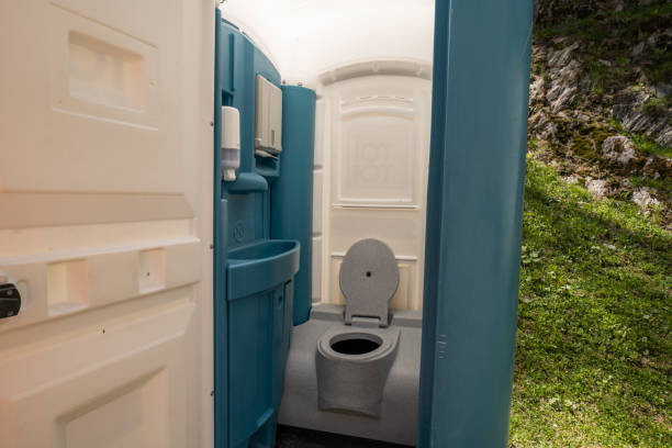 Best Emergency porta potty rental  in Smithers, WV